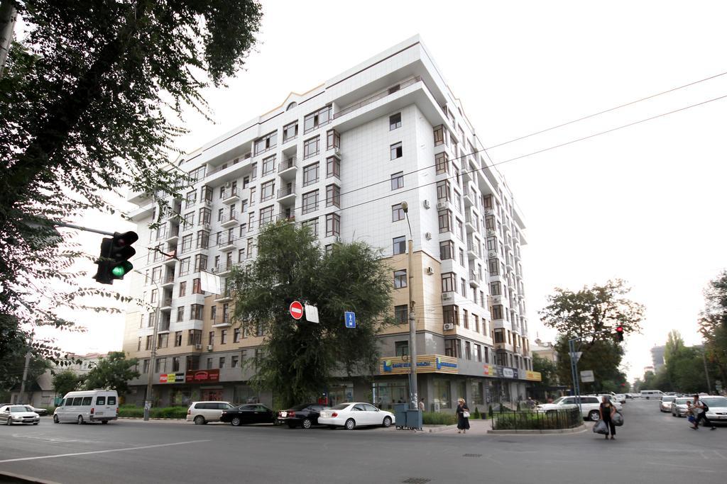 Oscar'S Apartments Bishkek Exterior photo